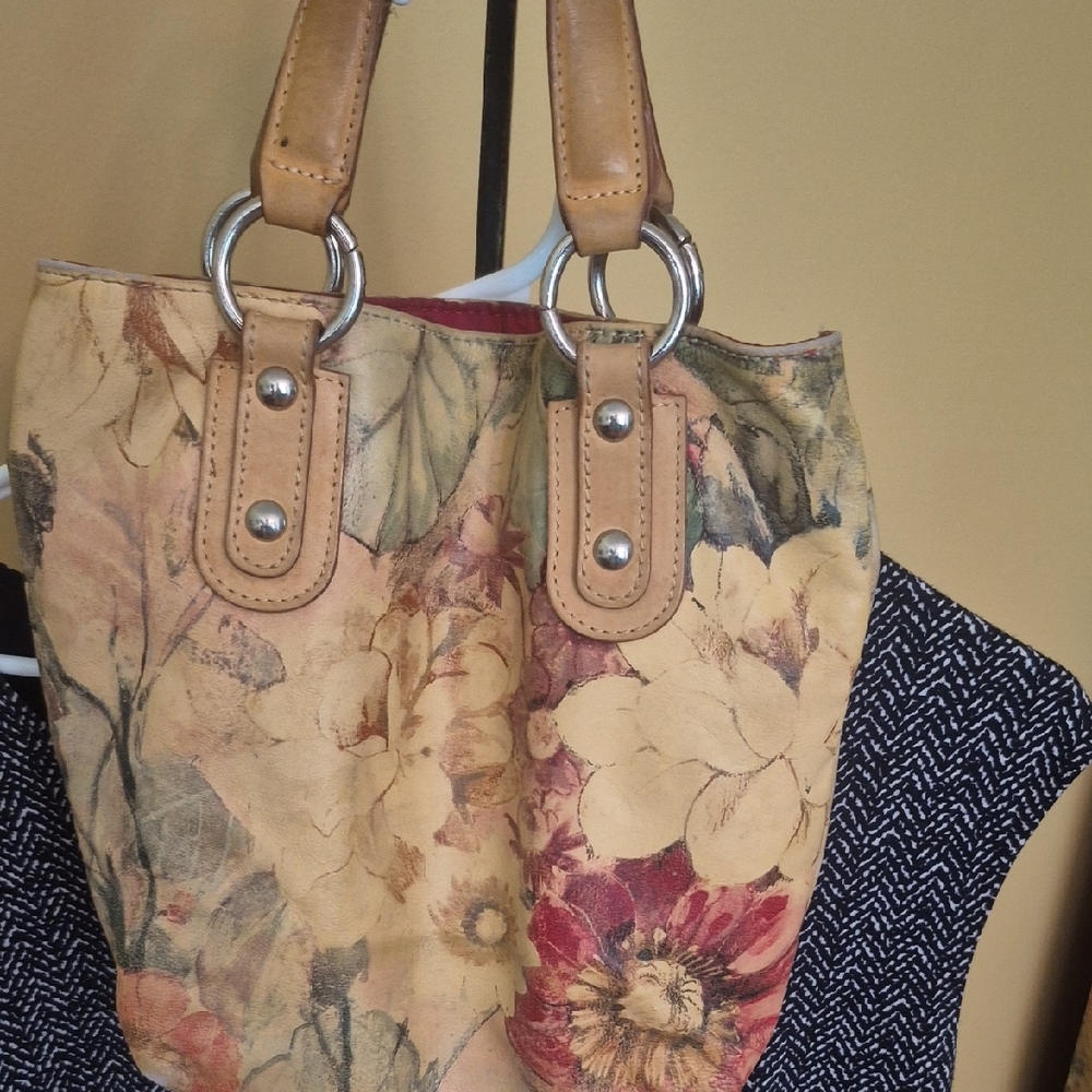 Maurizio Taiuti Tan and Cream Tote with Floral Design